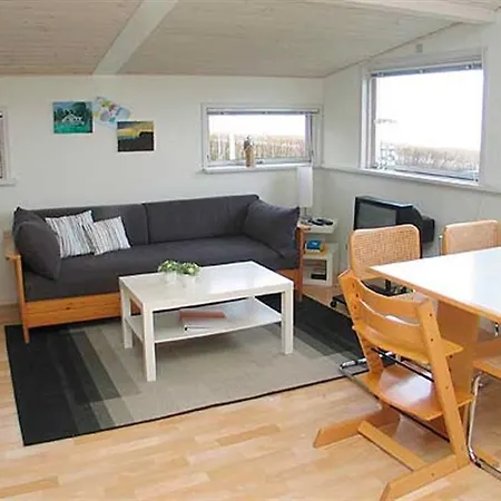 Holiday Ved A- 5045 Hevring